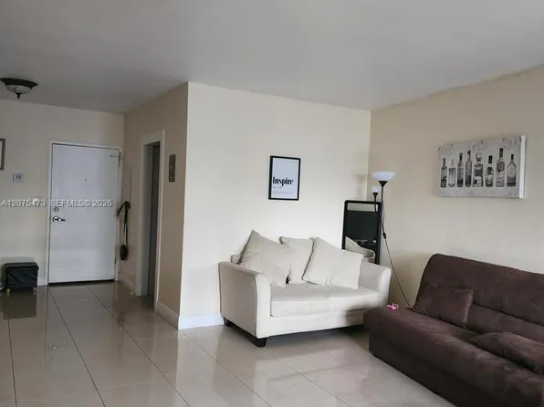 7441 Wayne Ave APT 3O, Miami Beach, FL 33141