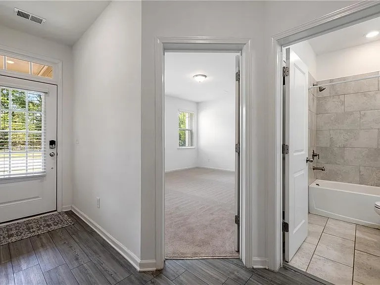 307 Danville Ave — Photo 3