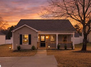 109 Colleton Ln, Clinton, SC 29325