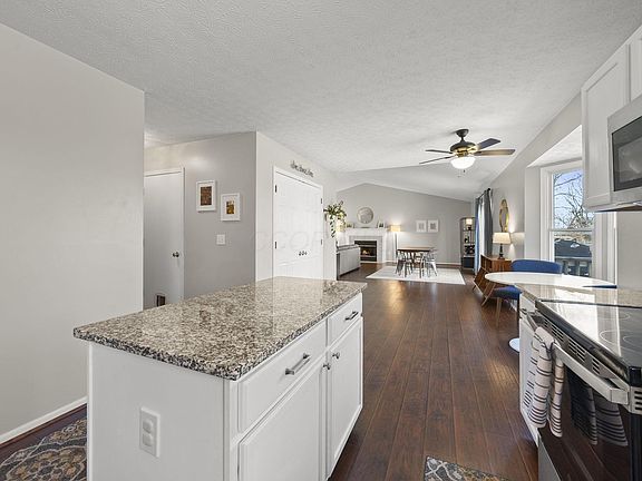 5th image of 1157 Onaway Ct