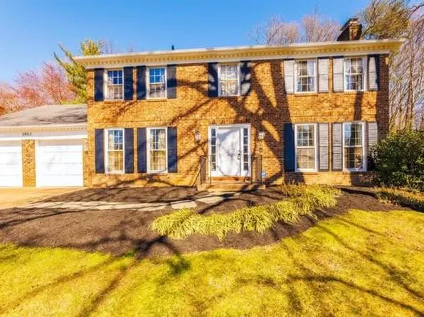 3802 Ivanhoe Ln, Alexandria, VA 22310