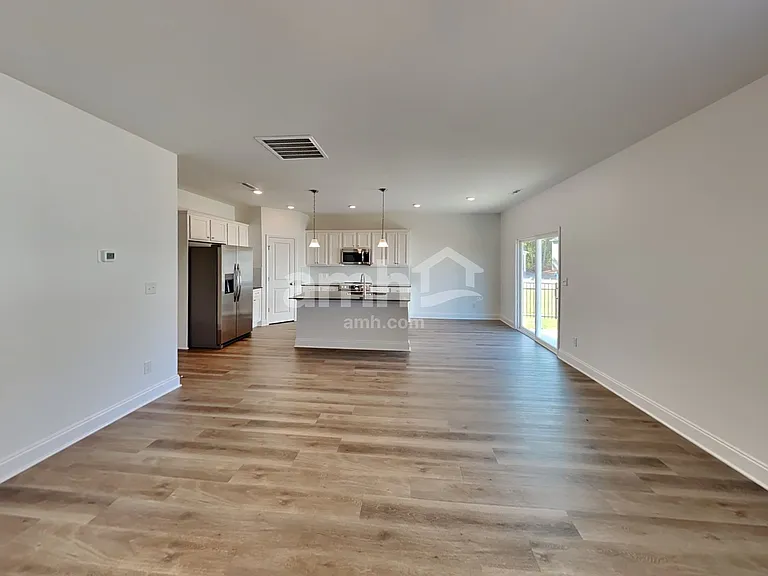 5340 Trust Dr — Photo 5