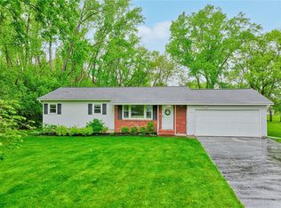 1 Ashton Dr, Rochester, NY 14624