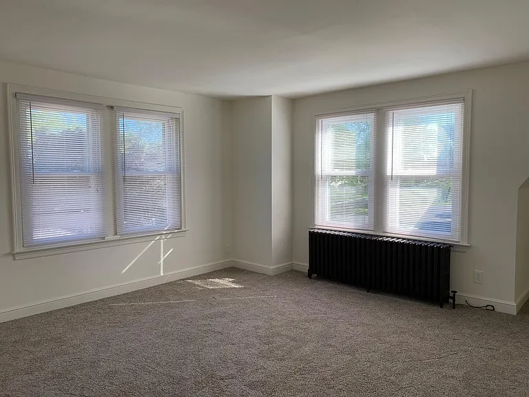 27 Ladomus Ave #2 — Photo 6