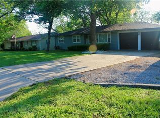 1106 S 8th St, Clinton, MO 64735
