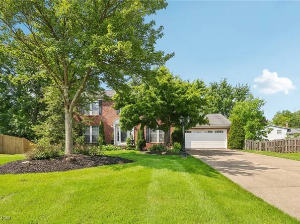 182 Clearwater Dr, Brunswick, OH 44212