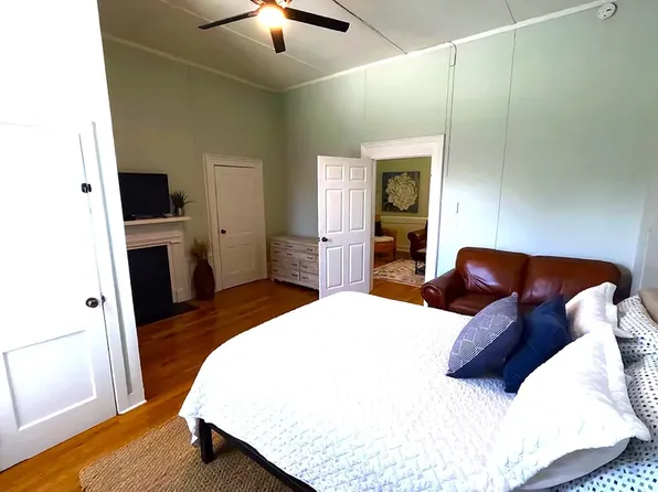 131 E Calhoun St, Thomasville, GA 31792