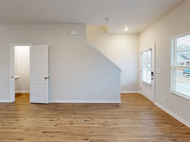 Westmoreland Estates — Photo 17