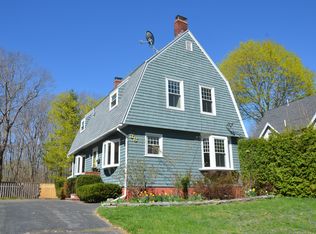 38 Cottage Pl, Westbrook, ME 04092