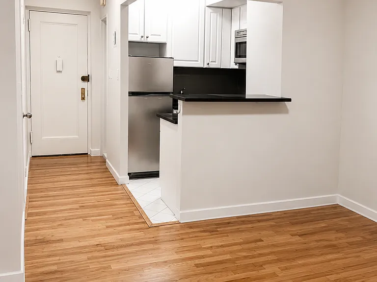 235 E 80th St #4B — Photo 9