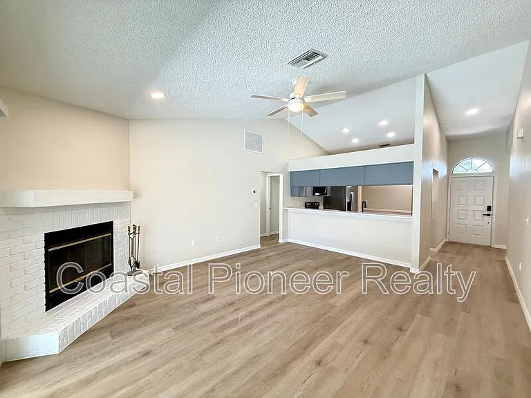 8774 Huntfield St — Photo 5