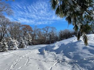 16XX Holdridge Ter S, Wayzata, MN 55391