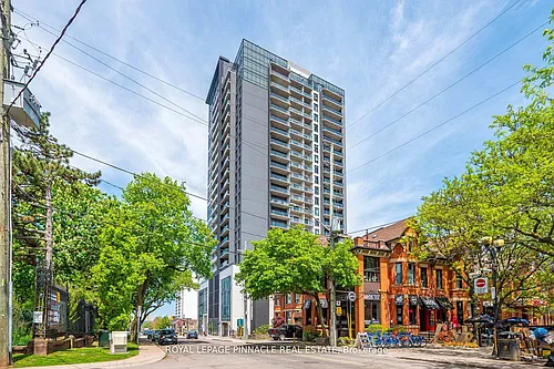 15 Queen St S Photo 1