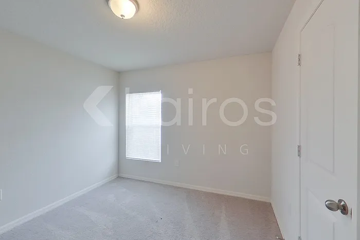80 Pheasant Dr — Photo 4