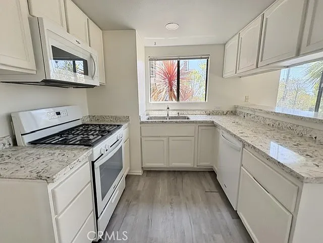 33816 Silver Lantern St #A — Photo 8