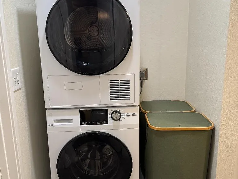 Unit Photo