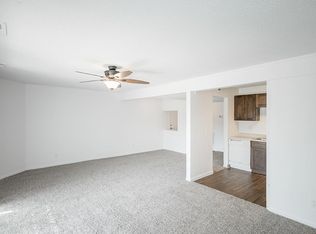 2205 W 26th St APT D106, Lawrence, KS 66047