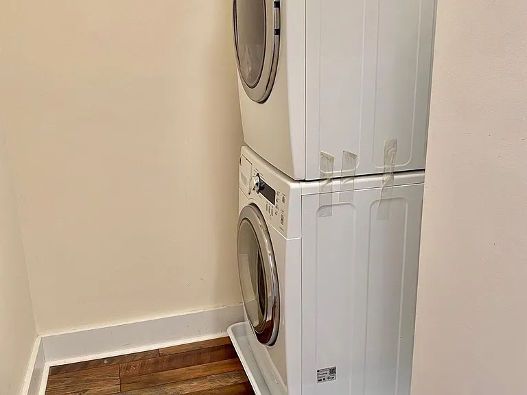 22 Washington Ave #2 — Photo 9