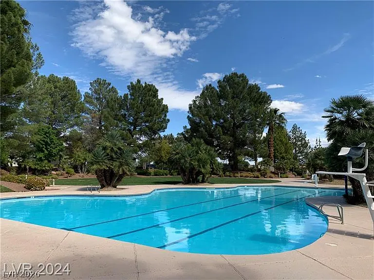 8628 Scarsdale Dr — Photo 57