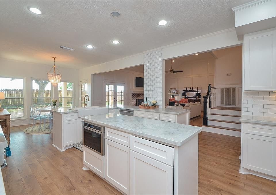 1st image of 2218 Quarterpath Dr