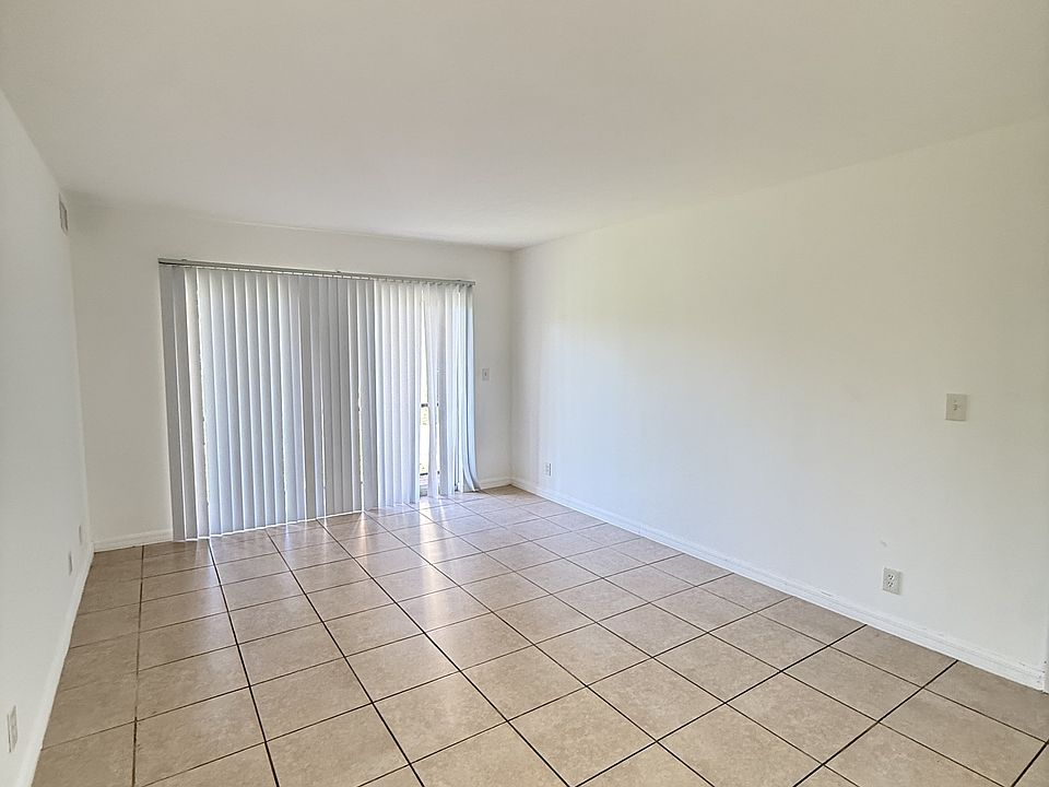 1st image of 2912 NW 55th Ave APT 1D