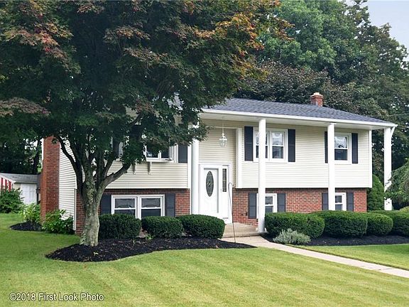 2nd image of 3 Chardwood Dr