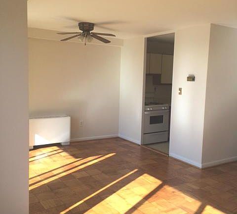 5th image of 6621 Wakefield Dr APT 610