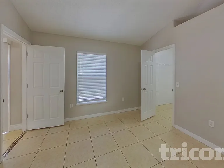 312 Colony Ct — Photo 8