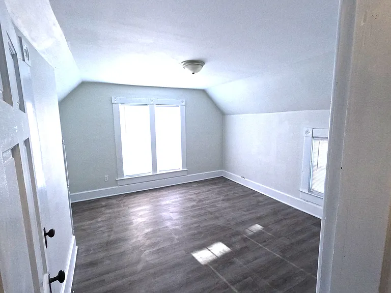 163 Long St — Photo 20