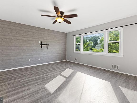 3rd image of 14 Rockwood Ave