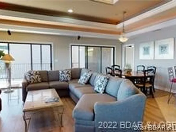 118 Falls Point Dr #5B, Lake Ozark, MO 65049
