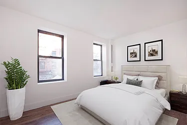 Rented by R New York