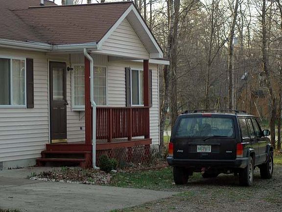 3rd image of 3200 Greenbriar Lake