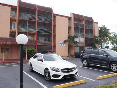 7105 W 13th Ave APT 405, Hialeah, FL, 33014