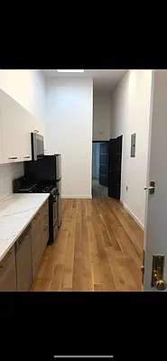 Rented by Cargon Realty | media 7