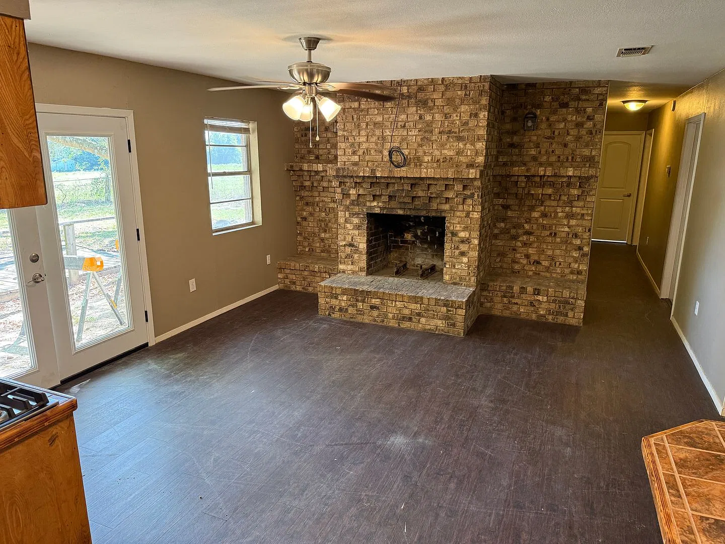 Updated 4-bed/2-bath! — Photo 2