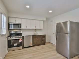 305 S Warminster Rd #A4, Hatboro, PA 19040