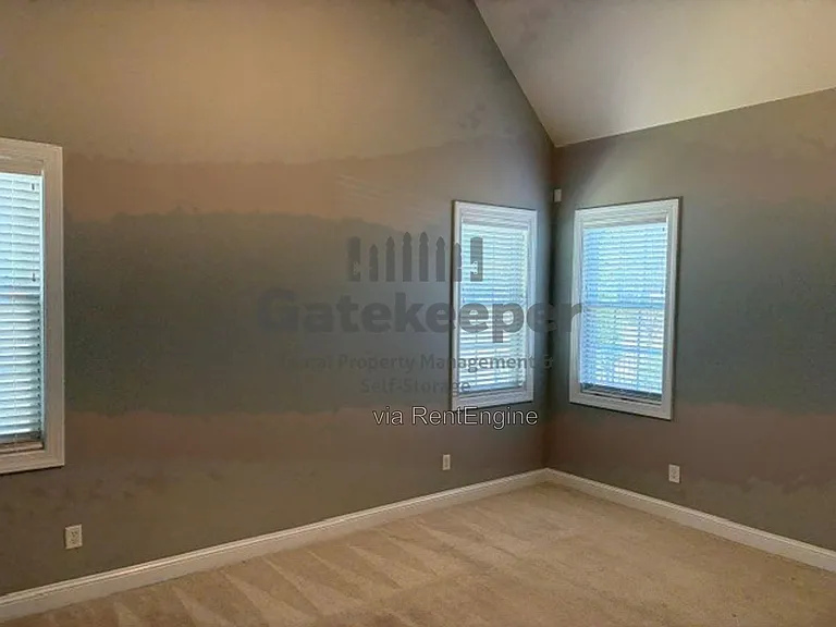 208 Lenox Dr — Photo 7