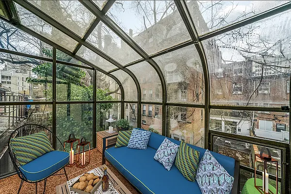 Rented by Vector New York, LLC | media 9