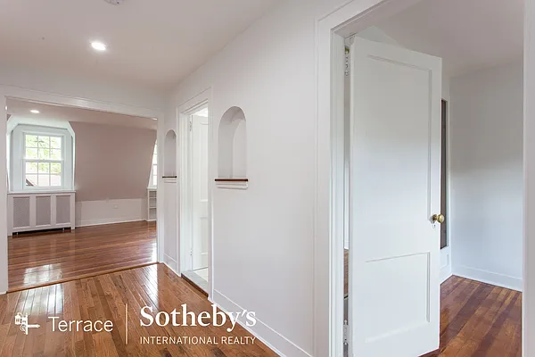 Rented by Terrace Sotheby's International Realty | media 11
