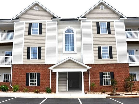 3rd image of 100 Capstone Dr Unit 103