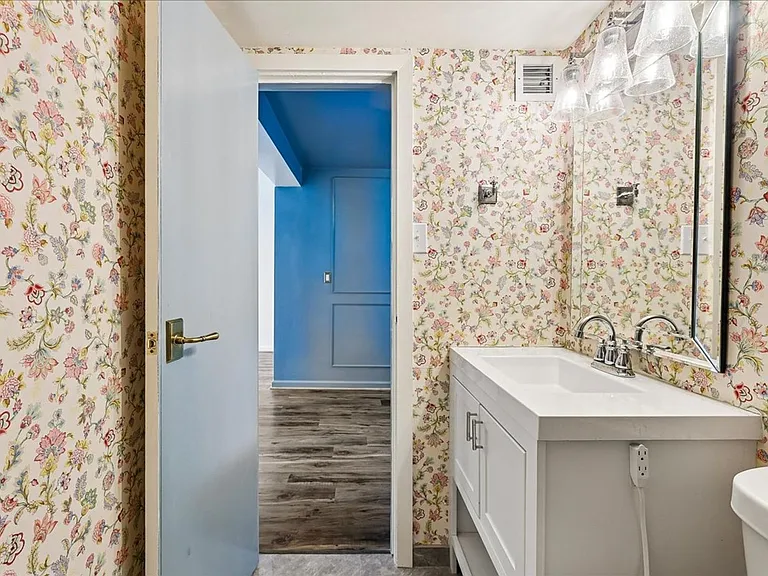 3315 Wisconsin Ave NW #407 — Photo 13