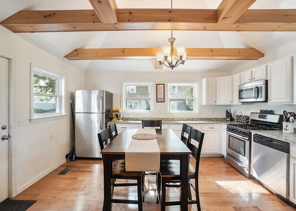 126 Palmer St, Quincy, MA 02169 Zillow