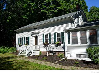 9885 Gowanda State Rd, Eden, NY 14057
