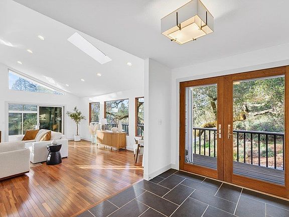 3rd image of 2203 Quail Hollow Rd