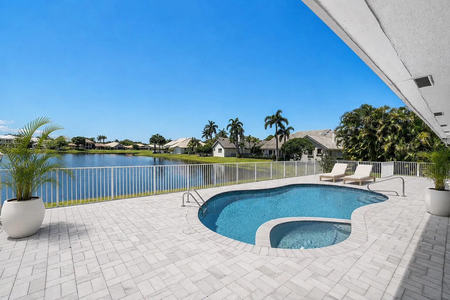 4 bed, 3.5 bath, 3543 sqft, $15,000 — Photo 4