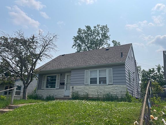 2nd image of 1868 Mechanic Ave