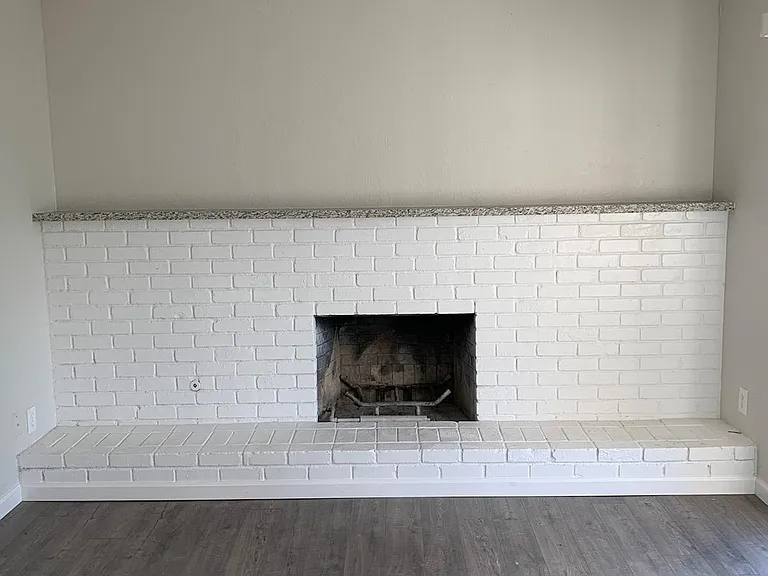 3851 N Renn Ave — Photo 6
