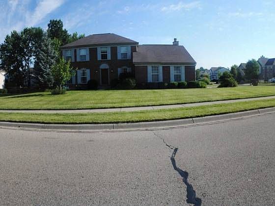 1st image of 983 Evergreen Park Ln