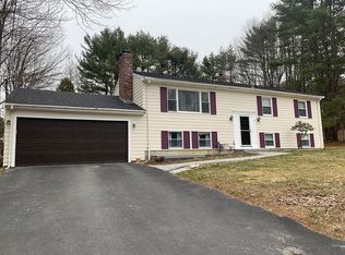 1 Carriage Rd, Cumberland Foreside, ME 04110